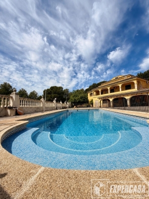Foto de portada de Hermosa Villa en venta en Manises