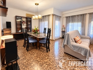 Foto de portada de Estupendo piso seminuevo con garaje y trastero, en zona de Soternes