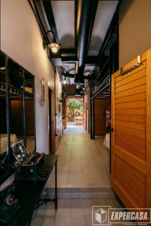 Foto de portada de CASA REFORMADA DE 8 HABITACIONES CON TERRAZA Y BALCÓN