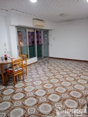 Foto de portada de Piso exterior y luminoso de 3 habitaciones con balcón