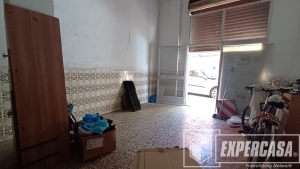 Foto de portada de Bajo en C/ Marques de Solferit 21