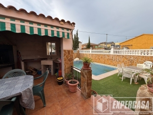 Foto de portada de Chalet en  VERGE DE LA LLUM Ref. V-33069-27