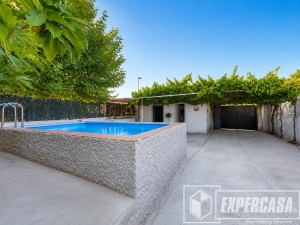 Foto de portada de ESPECTACULAR CHALET CON PISCINA, PAELLERO Y ESPACIO PARA DISFRUTAR TODO EL AÑO
