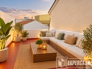 Foto de portada de Casa independiente reformada con gran terraza privada en pleno centro de Miramar