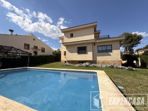 Foto de portada de CHALET URBANO EN VENTA EN PARQUE MONTEALCEDO