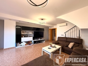 Foto de portada de ÁTICO DÚPLEX CON PLAZA DE GARAJE A LA VENTA EN CRONISTA CERVERÓ