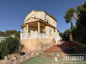 Foto de portada de CHALET URBANO A LA VENTA EN MONTEHORQUERA (VILAMARXANT)