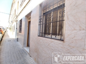 Foto de portada de Bajo Vivienda Zona Camí Reial