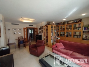 Foto de portada de VENTA DE PISO EN ZONA CONSOLIDADA DE VALENCIA CAPITAL