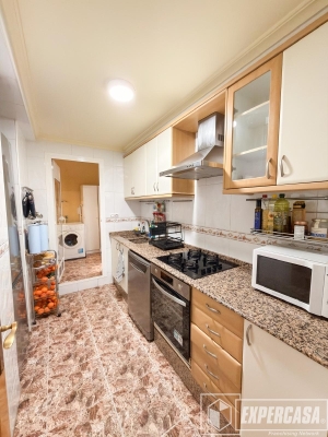 Foto de portada de ESTUPENDA VIVIENDA COMPLETAMENTE REFORMADA A UN PASO DE LOS JARDINES DEL RIO TURIA