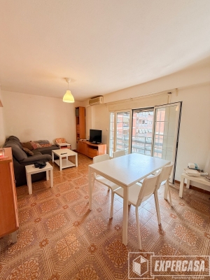 Foto de portada de ESTUPENDA VIVIENDA 3 HABITACIONES CON BALCÓN Y ASCENSOR EN NOU MOLES