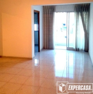 Foto de portada de VIVIENDA CON 3 DORMITORIOS, 1 BAÑO, Y ASCENSOR.