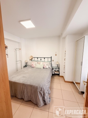 Foto de portada de ESTUPENDA VIVIENDA PARA ENTRAR A VIVIR CON 3 HABITACIONES, BALCÓN Y TERRAZA.