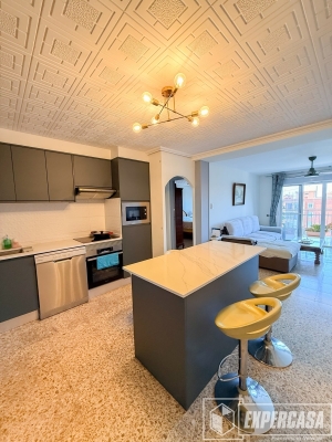 Foto de portada de FANTASTICA VIVIENDA CON 4 HABITACIONES 2 BAÑOS 2 COCINAS EN AVENIDA DEL CID