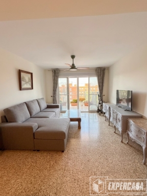 Foto de portada de FANTASTICA VIVIENDA CON 4 HABITACIONES 2 BAÑOS 2 COCINAS EN AVENIDA DEL CID