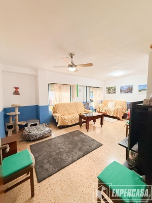 Foto de portada de ESTUPENDO PISO 2 HABITACIONES CON TERRAZA Y BALCÓN EXTERIOR.