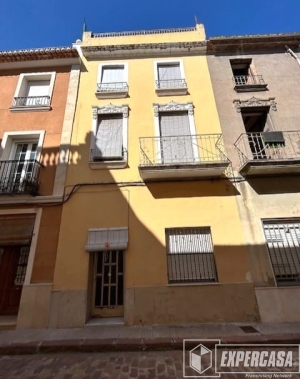 Foto de portada de CASA CON DOS TERRAZAS