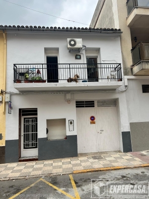 Foto de portada de CASA DE PUEBLO EN GUADASSUAR