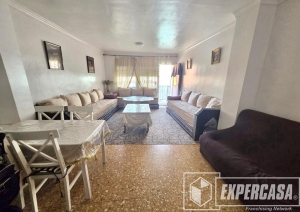 Foto de portada de PISO CON ASCENSOR Y 2 PLAZAS DE GARAJE EN PERE CRESPÍ