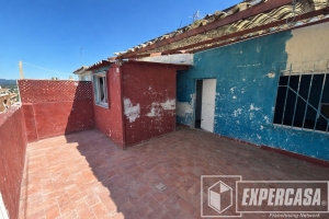 Foto de portada de Ático con múltiples posibilidades en calle Ausias March