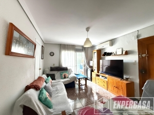 Foto de portada de PISO en VENTA de 3 habitaciones y 1 baño, en buena zona de LLÍRIA