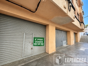 Foto de portada de Amplio bajo con gran potencial de inversión | Ideal para garajes, trasteros o almacén
