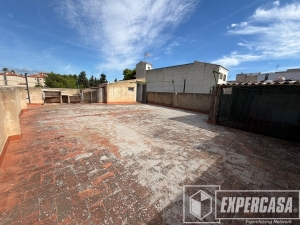 Foto de portada de Gran oportunidad: garaje, patio, balcón y terraza en LA POBLA DE VALLBONA