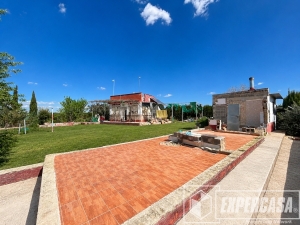Foto de portada de Chalet RUSTICO en venta en Pedralba