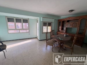 Foto de portada de Piso en Venta Amplio y en Buena Zona de Castellón.