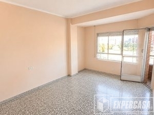 Foto de portada de PISO EN VENTA EN LA CALLE ALMAZORA